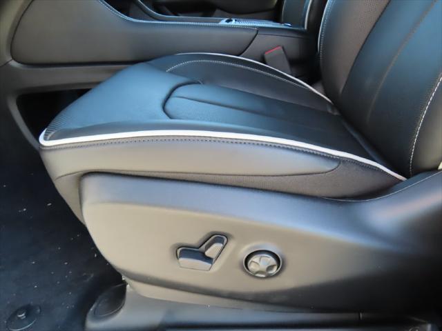 2027 Chrysler Pacifica Limited AWD