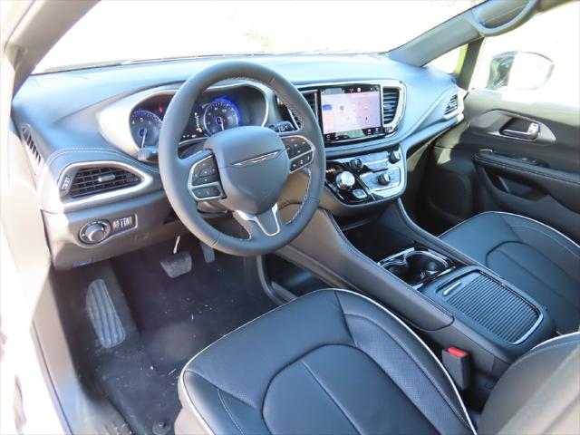2027 Chrysler Pacifica Limited AWD
