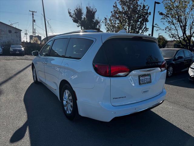 2019 Chrysler Pacifica Touring L