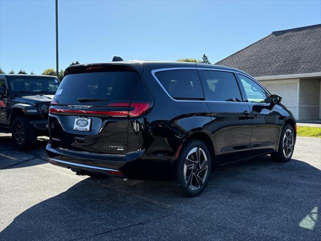 2027 Chrysler Pacifica Limited AWD