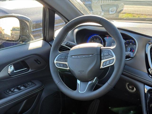 2027 Chrysler Pacifica Limited AWD