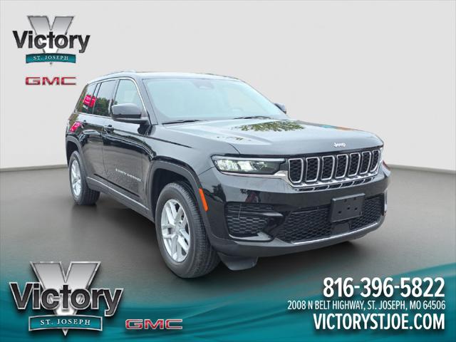 2023 Jeep Grand Cherokee Laredo X 4x4 for sale in St Joseph, MO