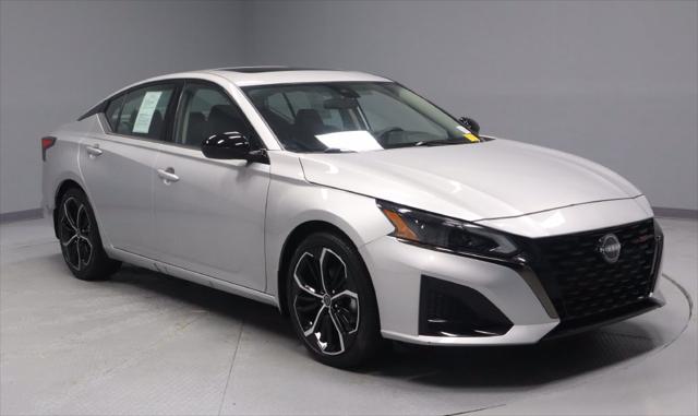 2023 Nissan Altima SR FWD for sale in Groveport, OH