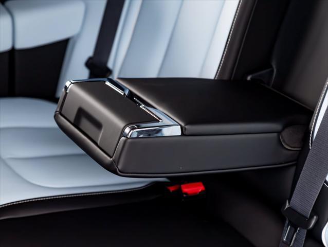 2027 Rolls-Royce Cullinan Unknown