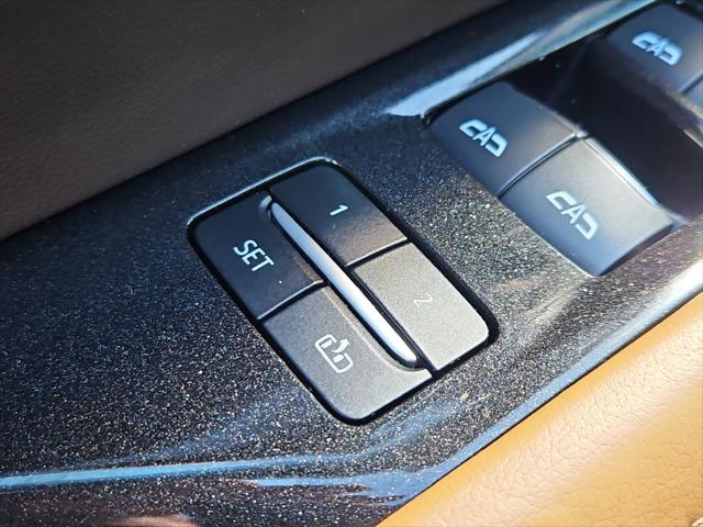 2022 Cadillac Escalade 4WD Premium Luxury