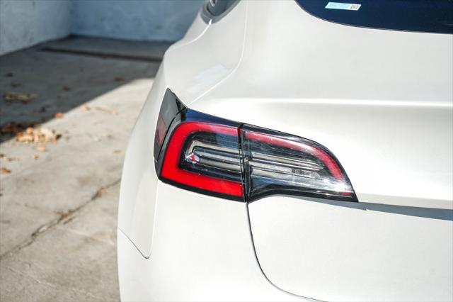 2020 Tesla Model 3 Standard Range Plus Rear-Wheel Drive
