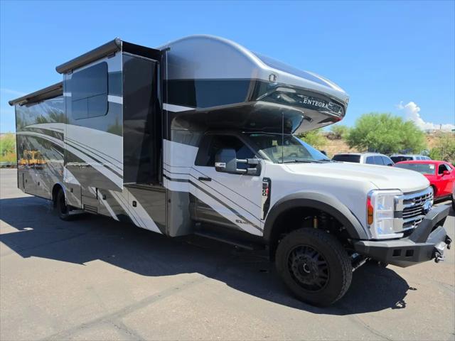 2024 Ford 600 35L Super C