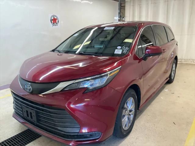 2022 Toyota Sienna LE for sale in Sevierville, TN