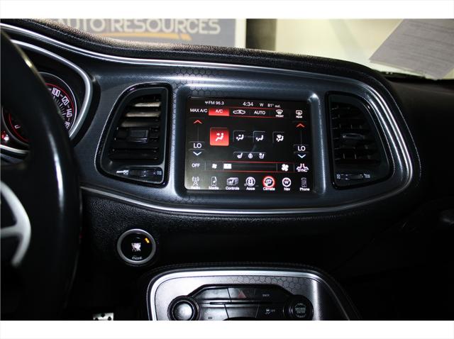 2015 Dodge Challenger SXT Plus