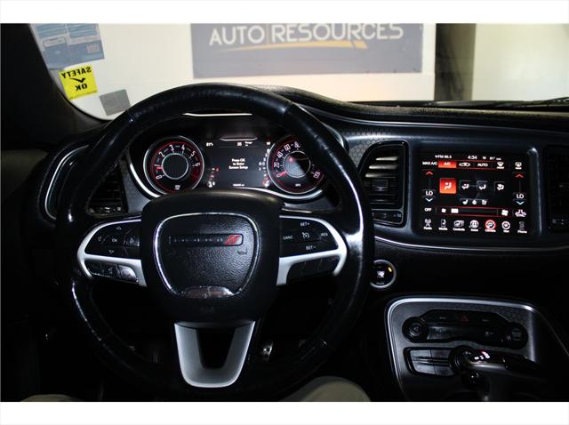 2015 Dodge Challenger SXT Plus