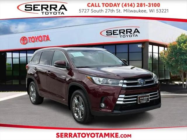 2019 Toyota Highlander Hybrid Limited Platinum for sale in Milwaukee, WI