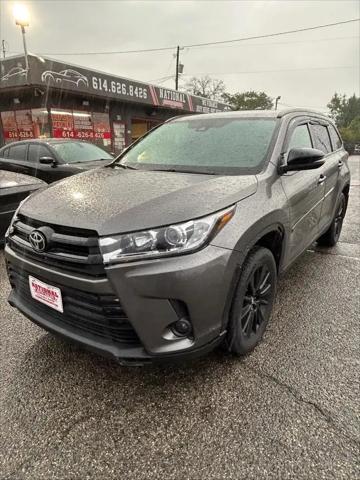 2019 Toyota Highlander SE for sale near Columbus, OH