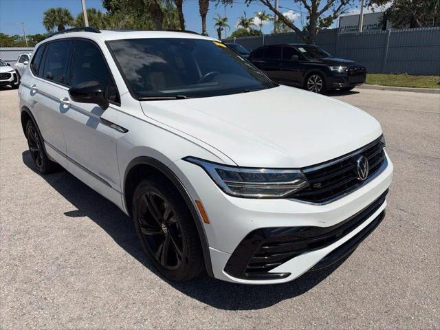 2023 Volkswagen Tiguan 2.0T SE R-Line Black for sale in Naples, FL