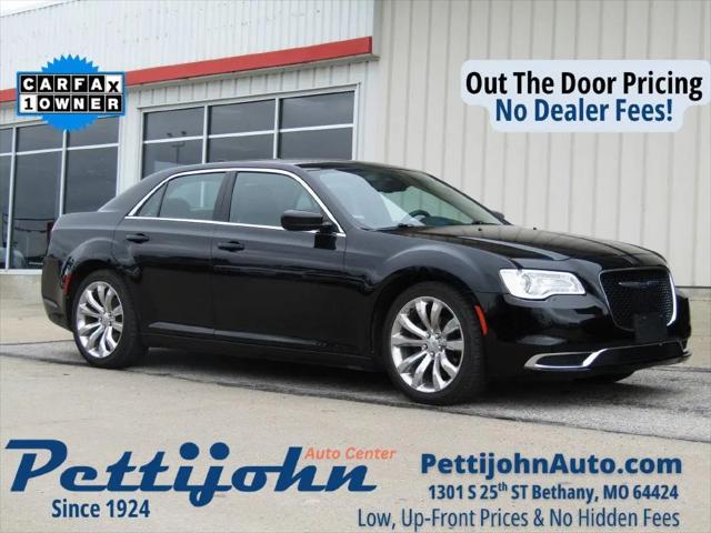 2017 Chrysler 300 Limited for sale in Bethany, MO
