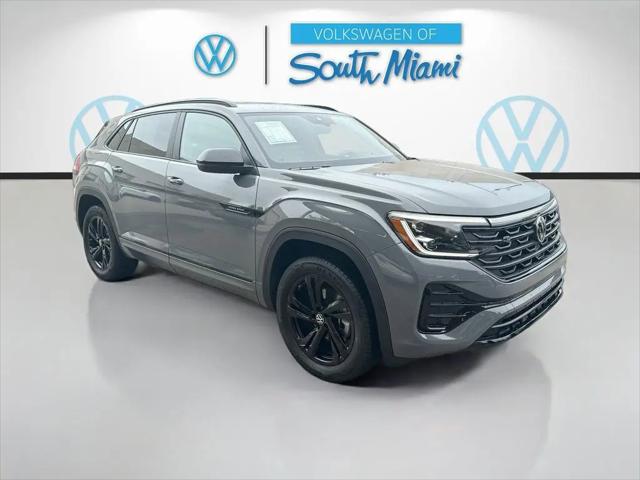 2025 Volkswagen Atlas Cross Sport 2.0T SEL R-Line Black for sale in Miami, FL