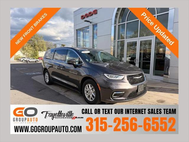 2023 Chrysler Pacifica Touring L for sale in East Syracuse, NY