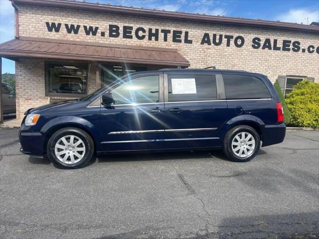 2014 Chrysler Town & Country Touring for sale in Bechtelsville, PA