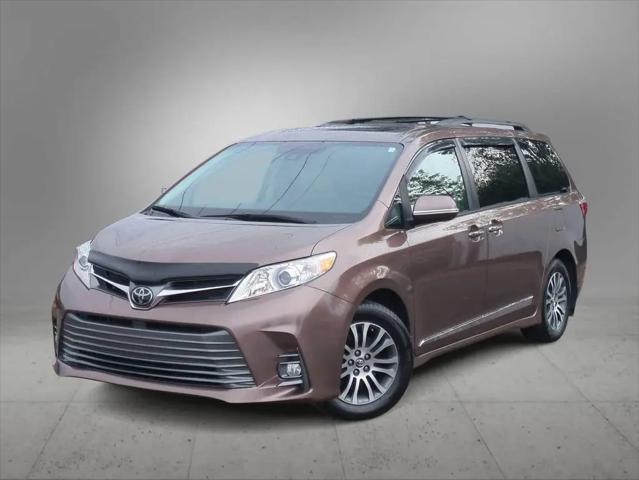 2019 Toyota Sienna XLE Premium 8 Passenger for sale in Farmington Hills, MI