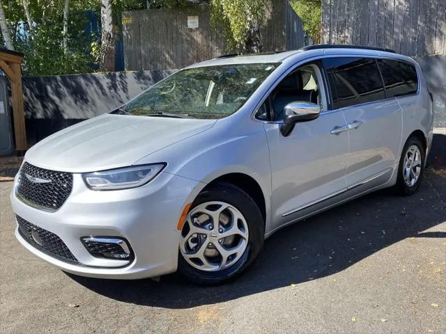 2023 Chrysler Pacifica Limited for sale in Portland, OR