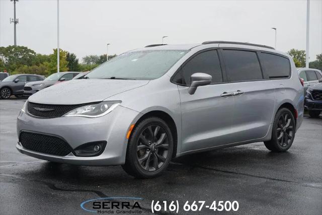 2019 Chrysler Pacifica Limited for sale in Grandville, MI