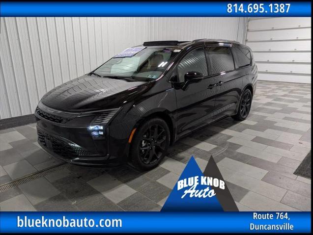 2027 Chrysler Pacifica Limited for sale in Duncansville, PA