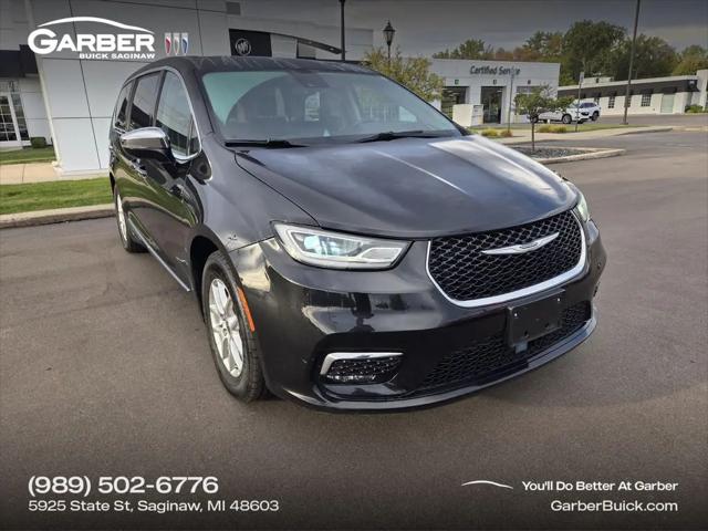 2023 Chrysler Pacifica Touring L for sale in Saginaw, MI