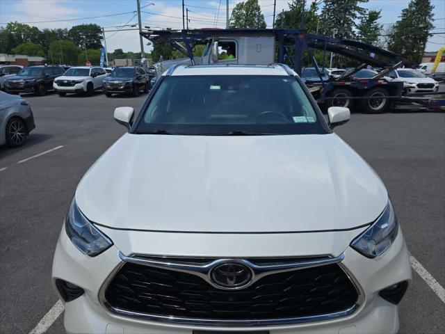 2020 Toyota Highlander Platinum for sale in Auburn, NY