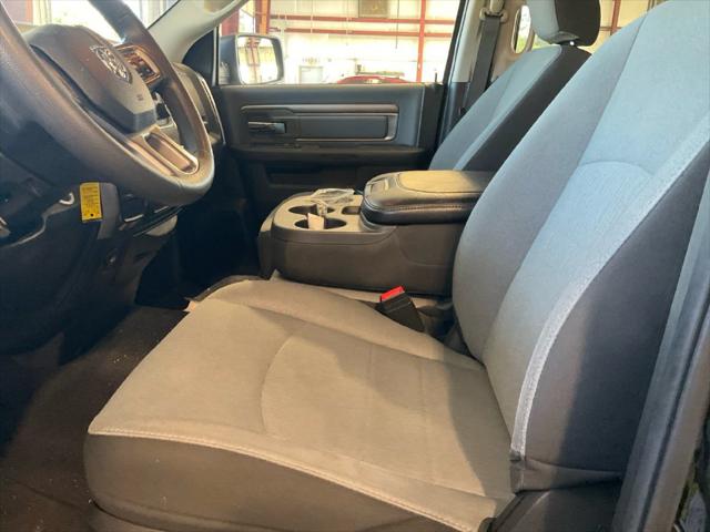 2024 Ram 1500 Classic SLT Quad Cab 4x2 64 Box