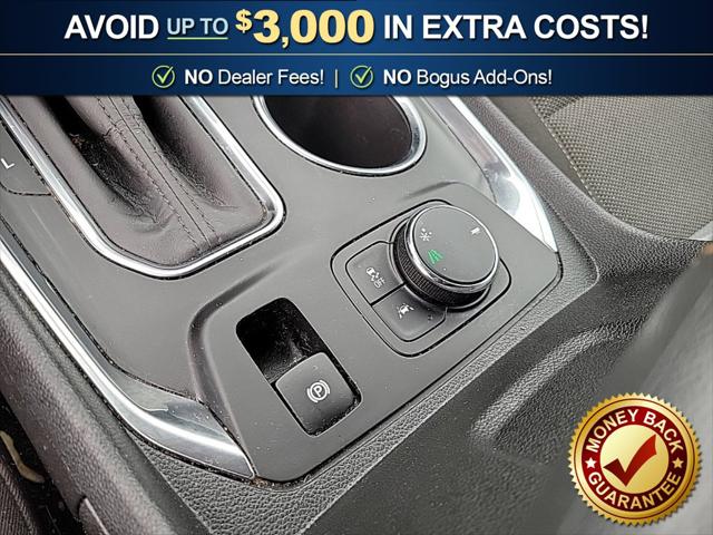 Used 2020 Chevrolet Traverse FWD LT Cloth For Sale in Muscle Shoals, AL