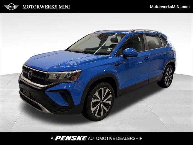 2023 Volkswagen Taos 1.5T SE for sale in Golden Valley, MN