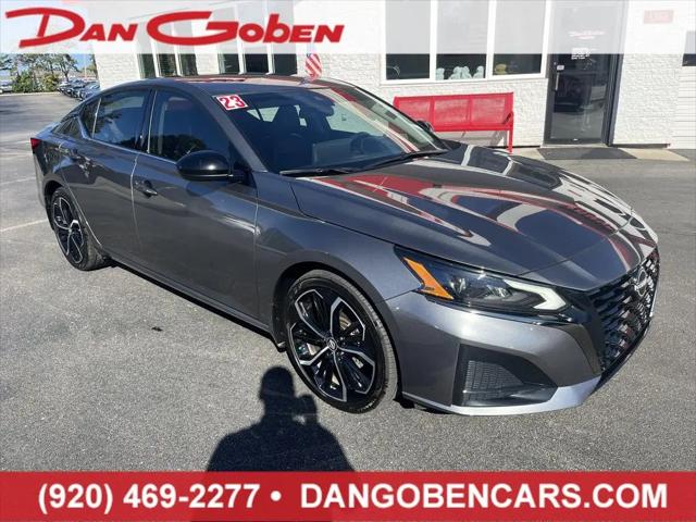 2023 Nissan Altima SR FWD for sale in Green bay, WI
