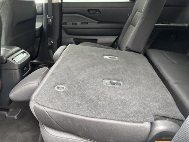 Used 2025 Nissan Pathfinder SV 4WD For Sale in Bellingham, WA