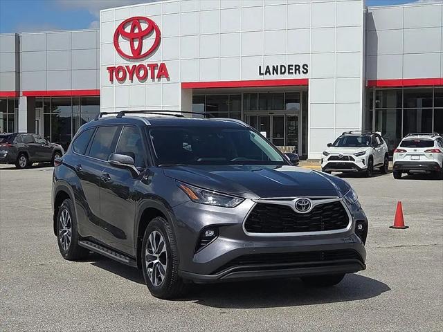 2024 Toyota Highlander XLE for sale in Rogers, AR