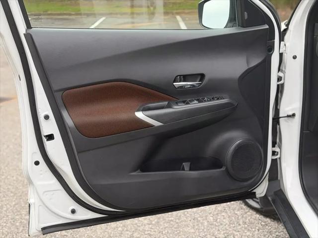 2021 Nissan Kicks SR Xtronic CVT