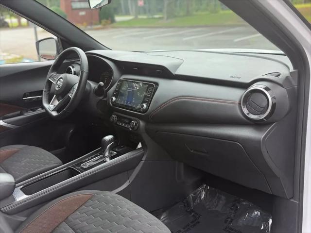 2021 Nissan Kicks SR Xtronic CVT