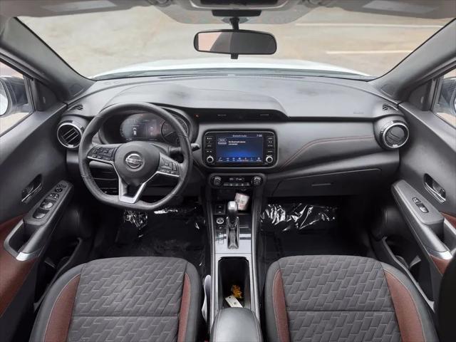 2021 Nissan Kicks SR Xtronic CVT