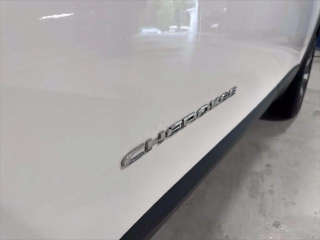 2020 Jeep Cherokee Limited FWD