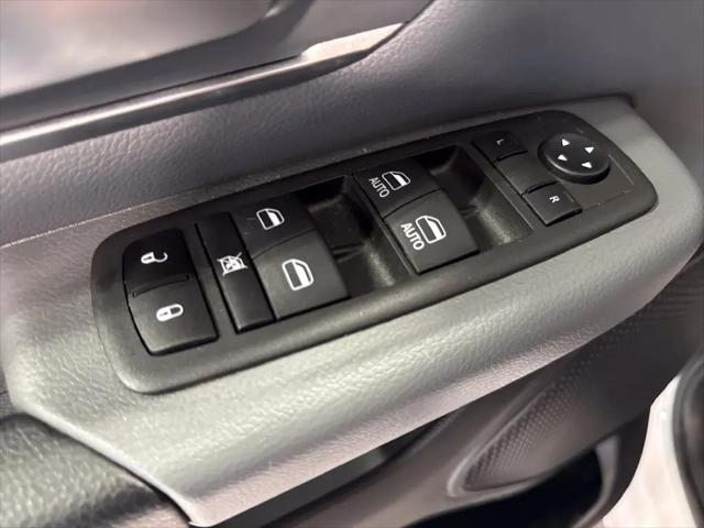 2022 Ram 1500 Big Horn Crew Cab 4x4 57 Box