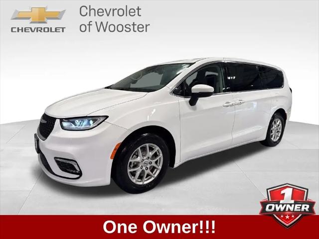 2023 Chrysler Pacifica Touring L for sale in Wooster, OH