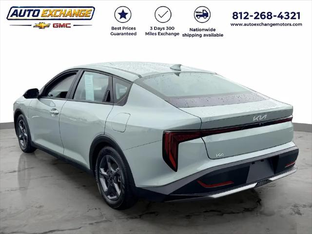 2025 Kia K4 LXS