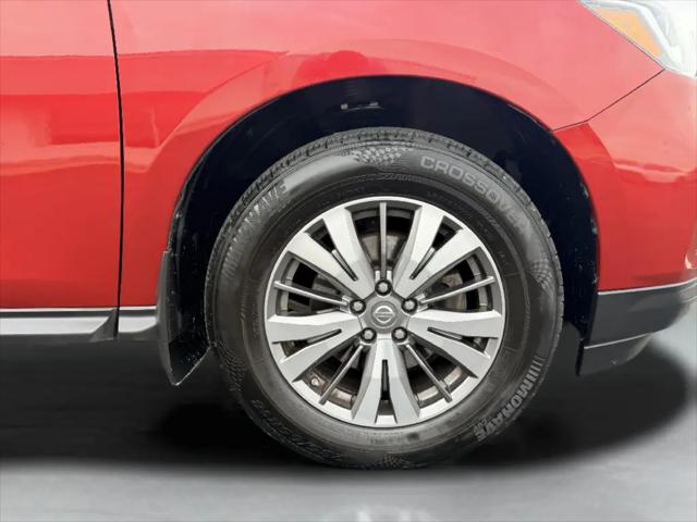 2017 Nissan Pathfinder SL