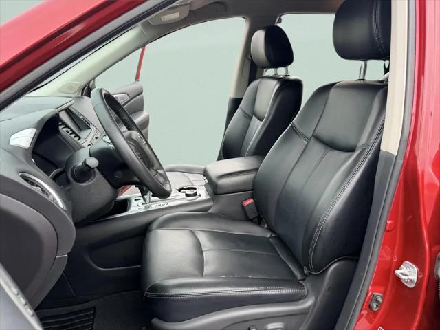 2017 Nissan Pathfinder SL