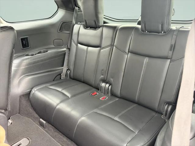2017 Nissan Pathfinder SL