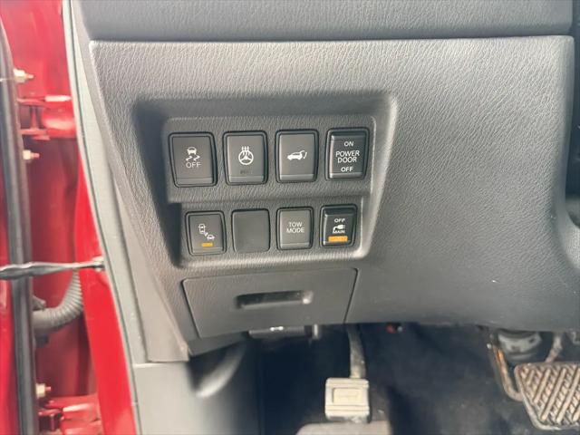2017 Nissan Pathfinder SL