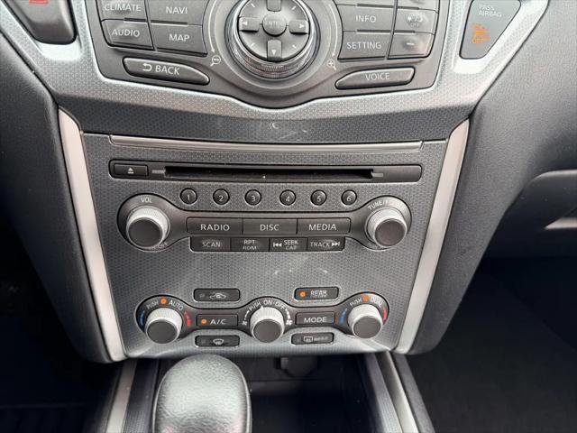 2017 Nissan Pathfinder SL