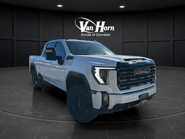2024 GMC Sierra 2500HD 4WD Crew Cab Standard Bed AT4 for sale in Glendale, WI