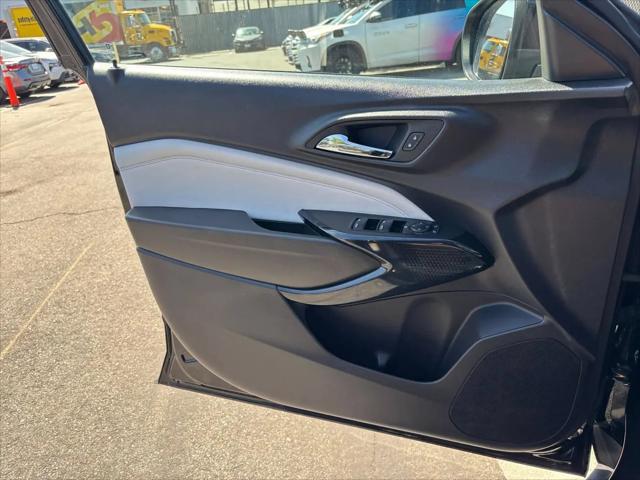 2025 Chevrolet Trax FWD LT