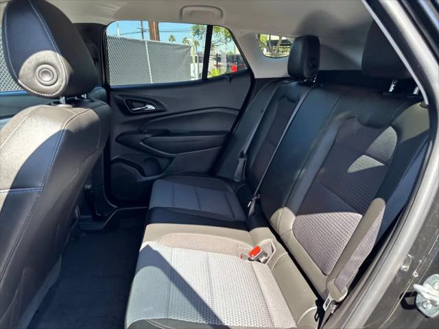 2025 Chevrolet Trax FWD LT