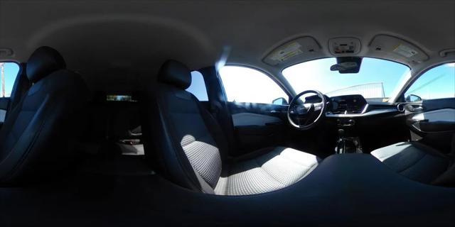 2025 Chevrolet Trax FWD LT