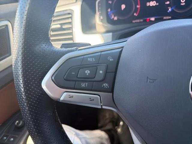 2023 Volkswagen Atlas 3.6L V6 SEL R-Line Black